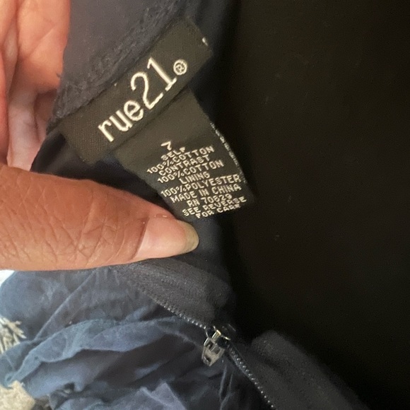 Rue 21 Super cute fluffy mini dress, junior size 7. A line with liner bu… - Picture 5 of 5